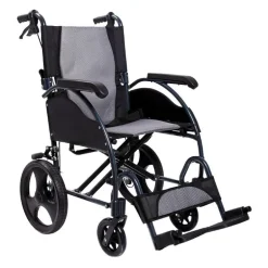 Foldbar og transportvenlig kørestol