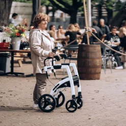 Rollz Motion - Rollator og kørestol