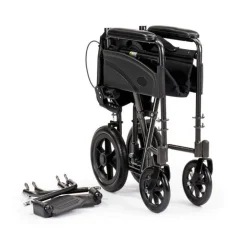 Ultra let og kompakt transportkørestol