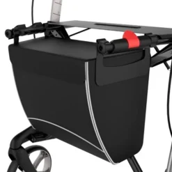 Vandafvisende taske med magnetlås til rollator
